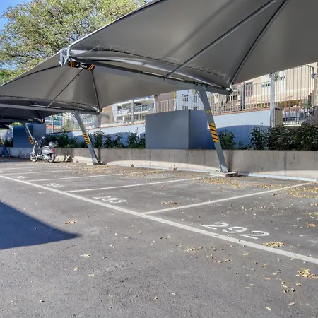 Acqua Blue 8e, A In Madeira 아파트 푼샬