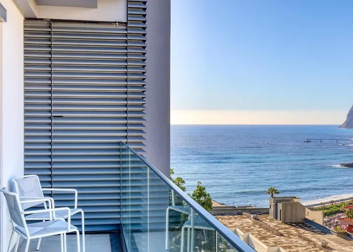 Acqua Blue 8e, A In Madeira Φουνκάλ