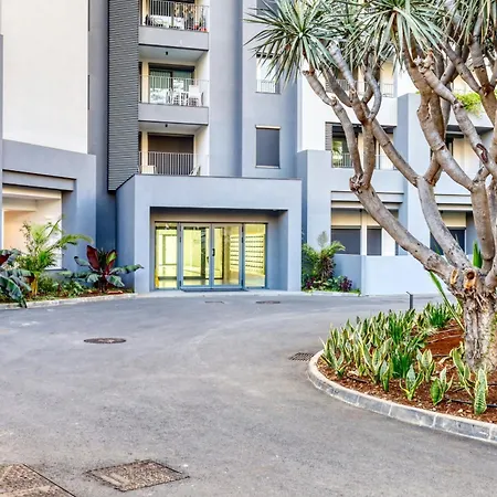 Acqua Blue 8e, A In Madeira *