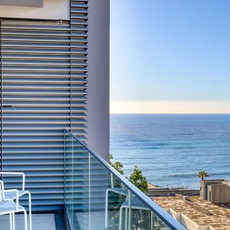 Acqua Blue 8e, A In Madeira Funchal (Madeira)