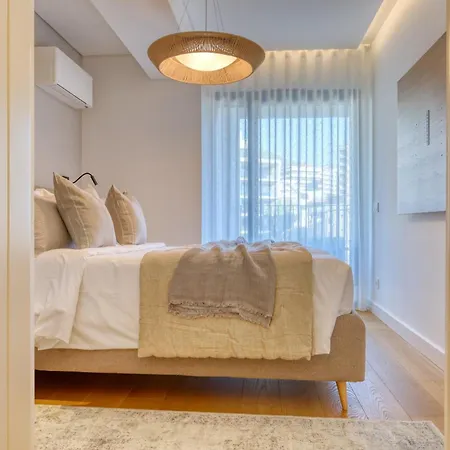 Acqua Blue 8e, A In Madeira *